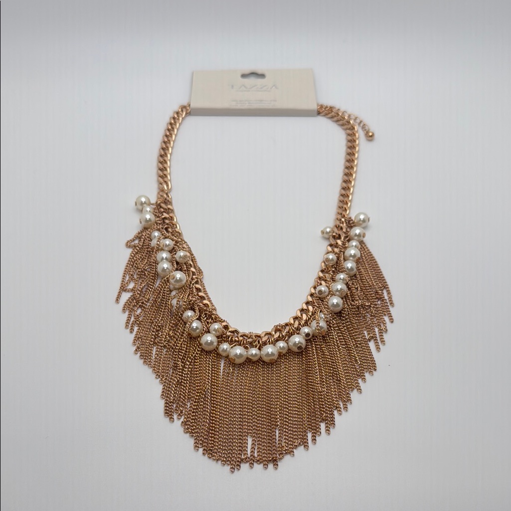 Elegant Gold Pearl Necklace